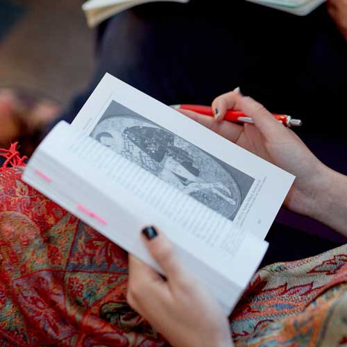 Student reading book